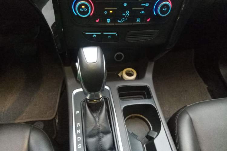 Used Ford Kuga 2018 EcoBoost 180 Two-Wheel-Drive Luxury Wing Edition
