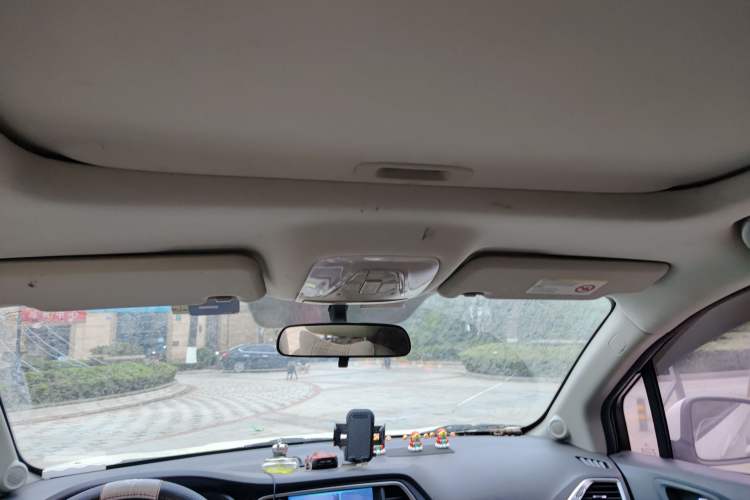 Used GAC Trumpchi GS4 2015 200T G-DCT Elite Edition Headliner