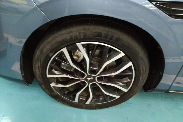 Used XPeng P5 2021 460G Left Front Wheel Hub