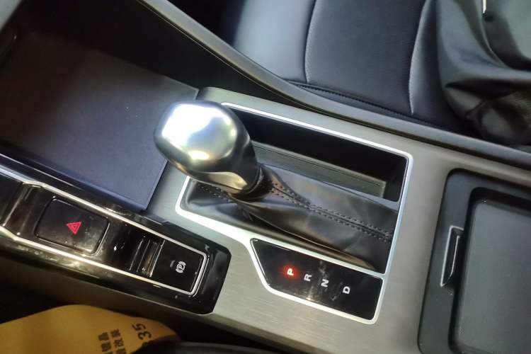 Used Roewe i5 2023 1.5L CVT Luxury Edition