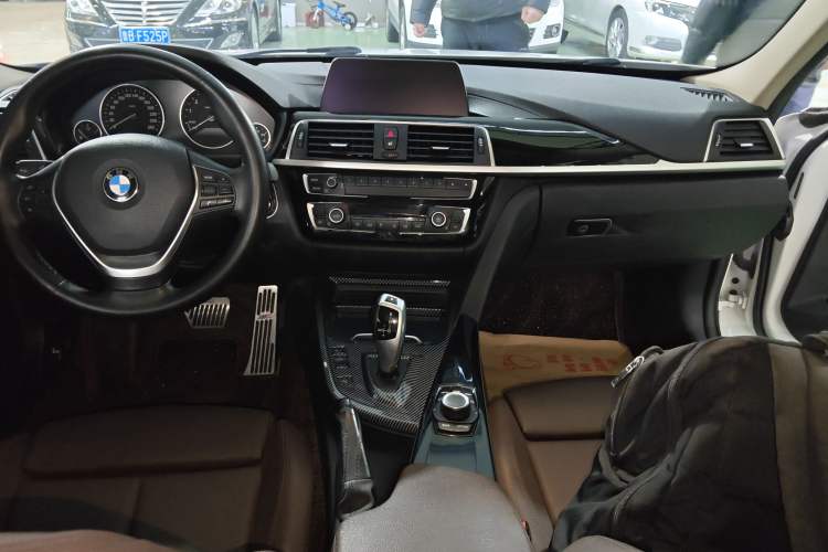 Used BMW 3 Series 2018 320Li Fashion Model
