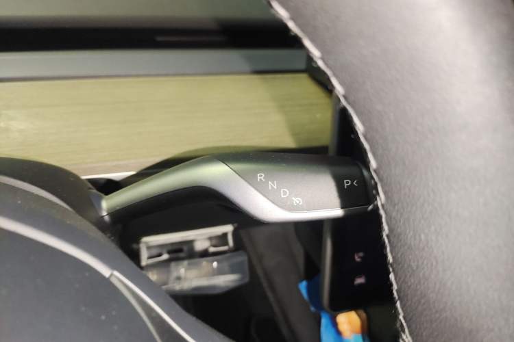 Used Tesla Model Y 2023 Long-Range All-Wheel-Drive Version