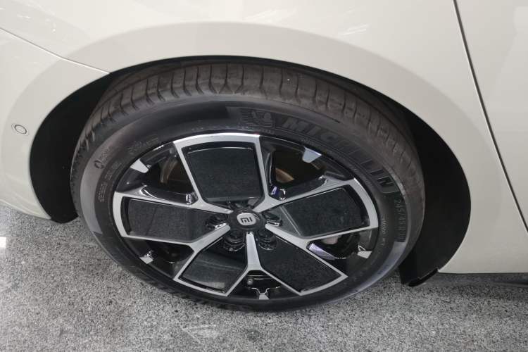 Used Xiaomi Auto SU7 2024 Rear-Drive Ultra-Long Range Advanced Pro-Level Intelligent Driving Version
