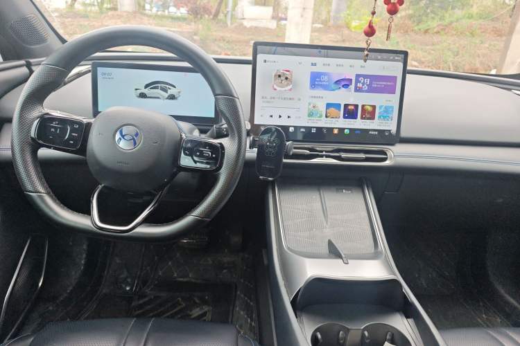 Used Hycan A06 2024 PLUS 520N Center Console