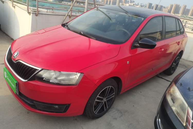 Used Skoda Rapid Spaceback 2014 1.6L Automatic Enjoyment Edition