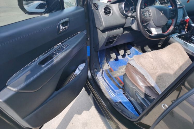 Used Peugeot 3008 2016 2.0L Manual Classic Edition