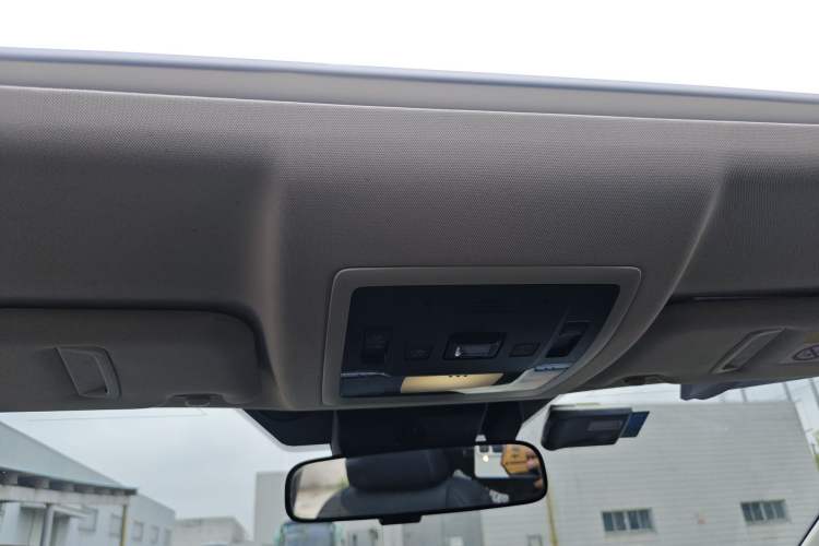 Used Lexus NX 2018 300h Front-Drive FENGSHANG Version China VI Standard Headliner