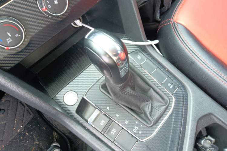 Used Volkswagen Tharu 2021 280TSI Two-Wheel Drive Trend Edition Gear Lever