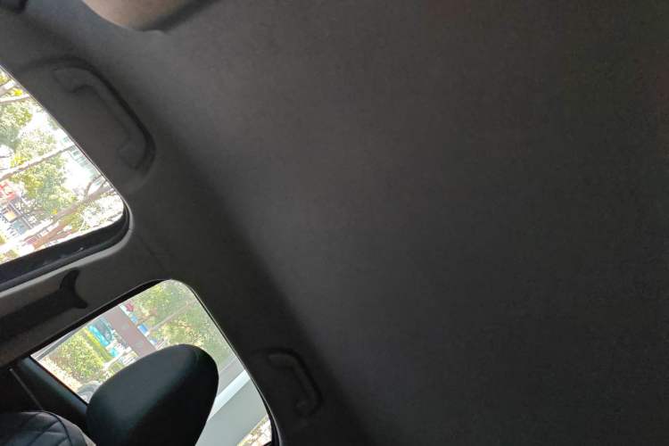 Used ORA Good Cat 2022 Morandi Edition 400km Standard Range Two-Week Young Enjoyment Version Lithium Iron Phosphate
