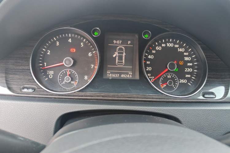 Used Volkswagen Magotan 2012 Facelift 1.8TSI Prestige Model Instrument Cluster