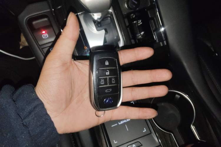 Used Lexus LM 2020 300h Seven-Seat Elegant Edition