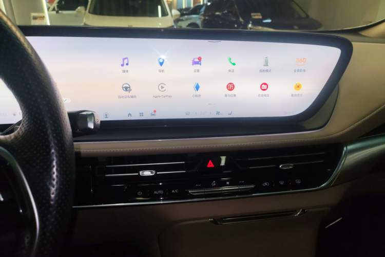 Used Buick Century 2023 2.0T Seven-Seater Deluxe Edition
