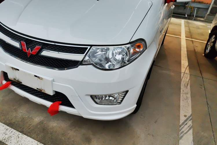 Used Wuling Hongguang 2014 1.5L S Standard Version
