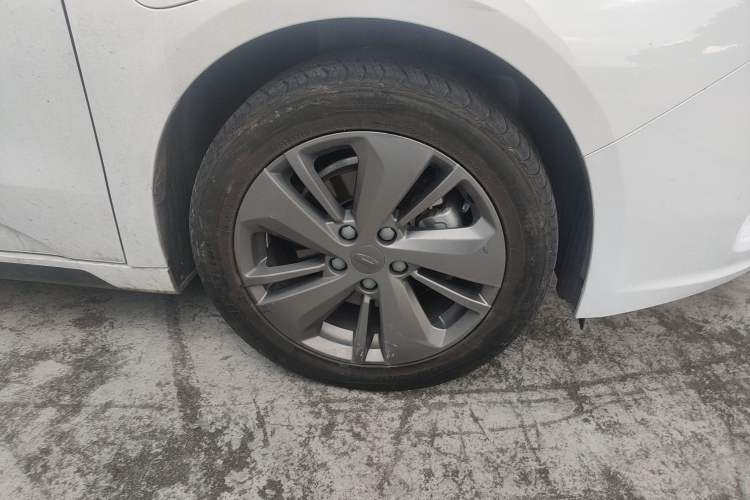 Used Geometry A 2022 Pro 430KM Green Apple Halo