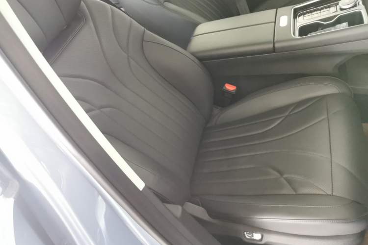 Used Chery Fengyun T9 2024 120 Long-Range Flagship Version 7 Seats Ternary Lithium Right Front Seat