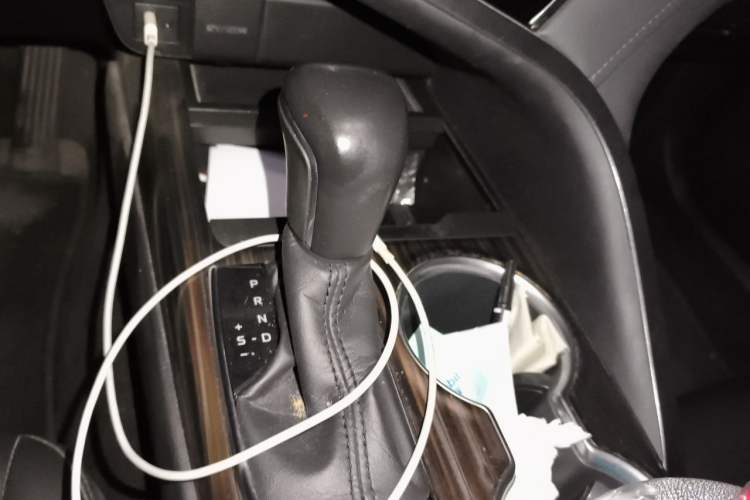 Used Toyota Camry 2018 2.0G Luxury Edition
