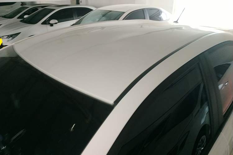 Used Toyota Vios 2022 1.5L 20th Anniversary Edition Roof