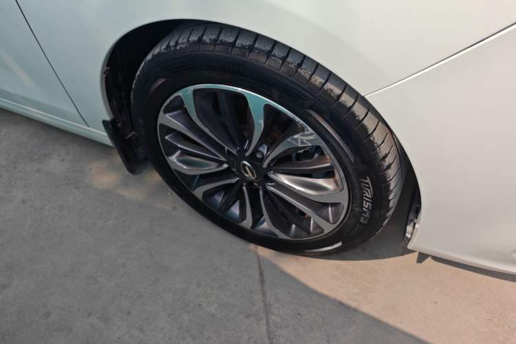 Used GAC Trumpchi GA6 2016 235T DCT Luxury Edition Right Front Wheel Hub