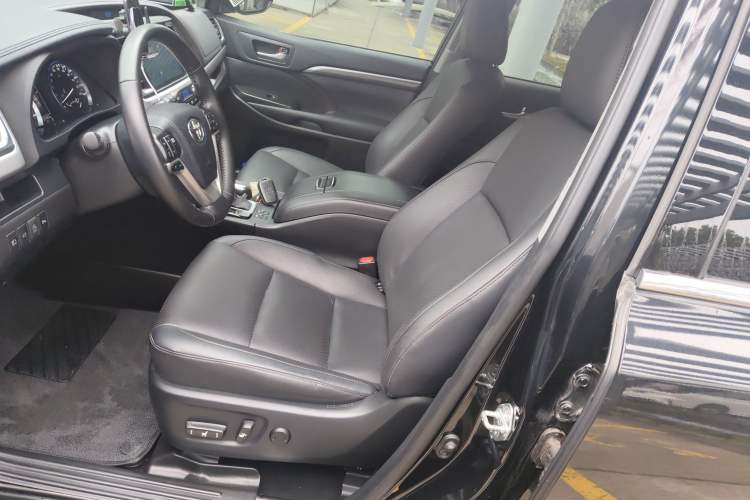 Used Toyota Highlander 2021 2.0T Four-Wheel Drive Prestige Version 7 Seats