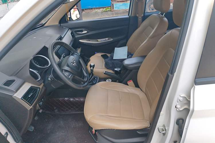 Used Wuling Hongguang 2019 1.5L S Comfort Edition China VI LAR Left Front Seat