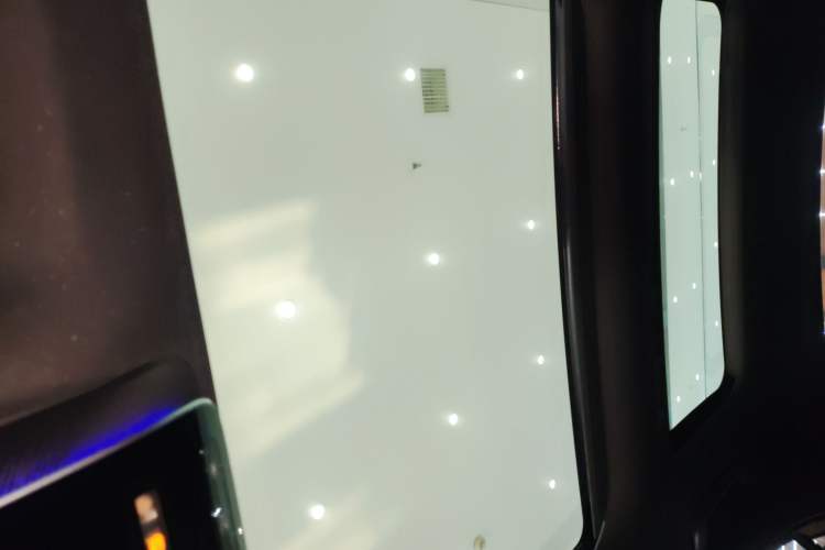 Used Mercedes-Benz C-Class 2022 C 260 L Sport Edition Headliner