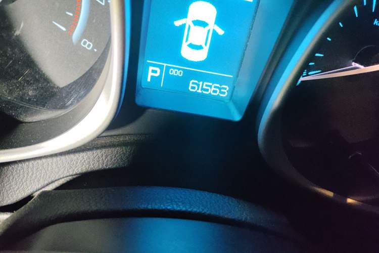 Used GAC Trumpchi GS5 2014 2.0L Automatic Two-Wheel Drive Anniversary Value Edition Odometer Close Up