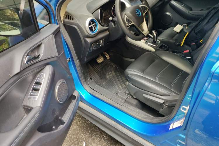 Used BYD Yuan New Energy 2018 EV360 Smart Connect Cool Edition Driver Seat