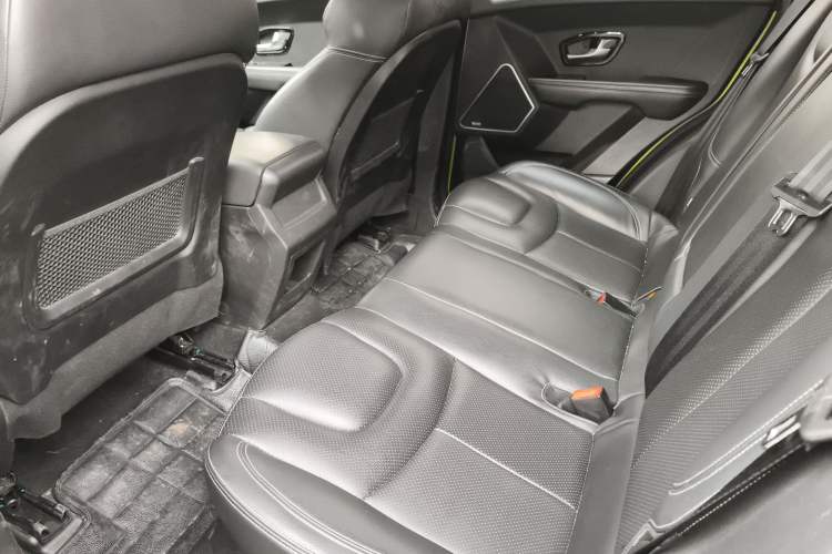 Used Land X7 2015 2.0T Panoramic Prestige Edition
