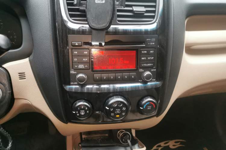 Used Kia Sportage 2013 2.0L Automatic Two-Wheel Drive GL Trim
