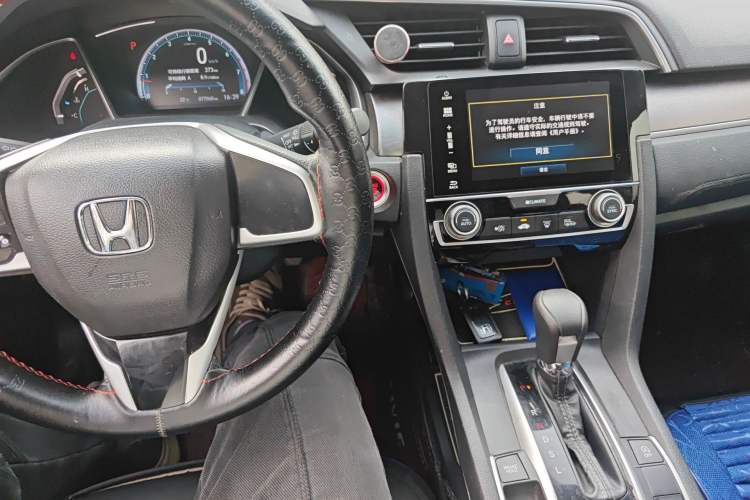 Used Honda Civic 2016 220TURBO CVT Luxury Edition
