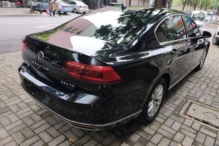 Used Volkswagen Magotan 2020 280TSI DSG Comfort Edition Rear Right 45 Deg