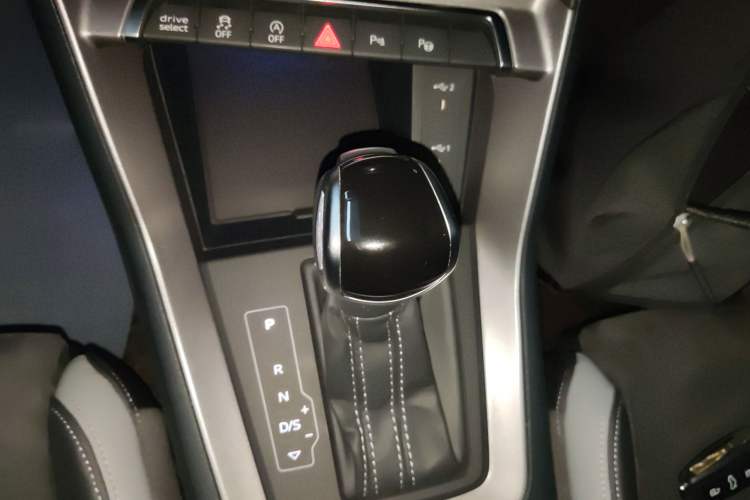 Used Audi Q3 2022 40 TFSI Fashion Dynamic Model