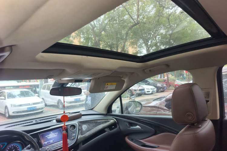 Used Buick Envision 2016 20T Two-Wheel-Drive Elite Model Headliner