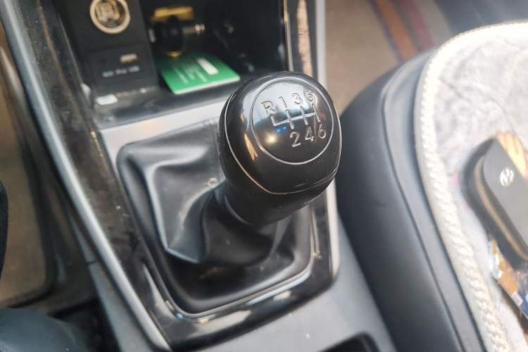 Used Hyundai Elantra (5th Generation / Langdong) 2016 1.6L Manual Luxury Model
