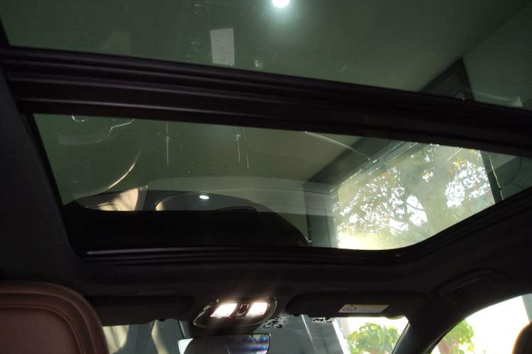 Used Volvo S90 New Energy 2024 Plug-in Hybrid Four-Wheel Drive Long-Range Luxury Smart Edition
