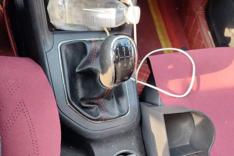 Used CHANGAN CS35 2017 1.6L Manual Luxury Model Gear Lever