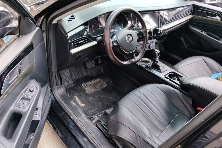 Used Volkswagen Passat 2019 280TSI Business Edition China VI Driver Seat