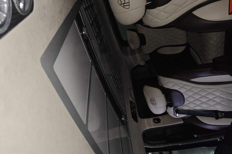 Used Mercedes-Benz Vito 2021 2.0T Elite Version 7 Seats