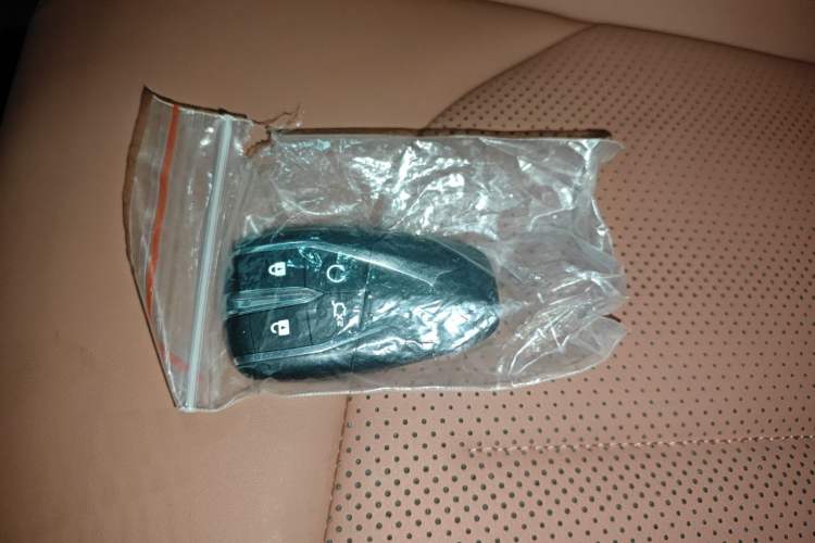 Used Changan UNI-Z New Energy 2025 Model, Smart New Blue Whale 125km Battleship+ Version
