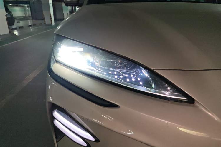 Used BYD Song PLUS New Energy 2023 Champion Edition EV 520KM Flagship Model