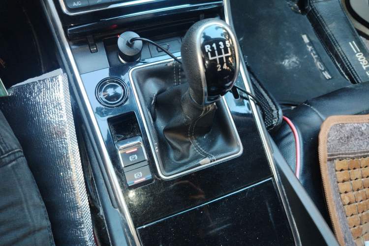 Used Zotye T600 2019 1.5T Manual Elite Edition Gear Lever