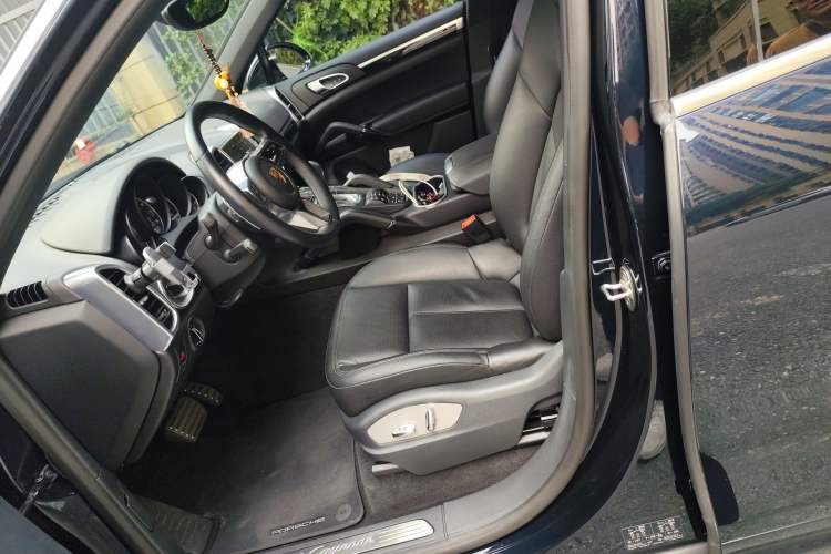 Used Porsche Cayenne 2016 Cayenne 3.0T Left Front Seat