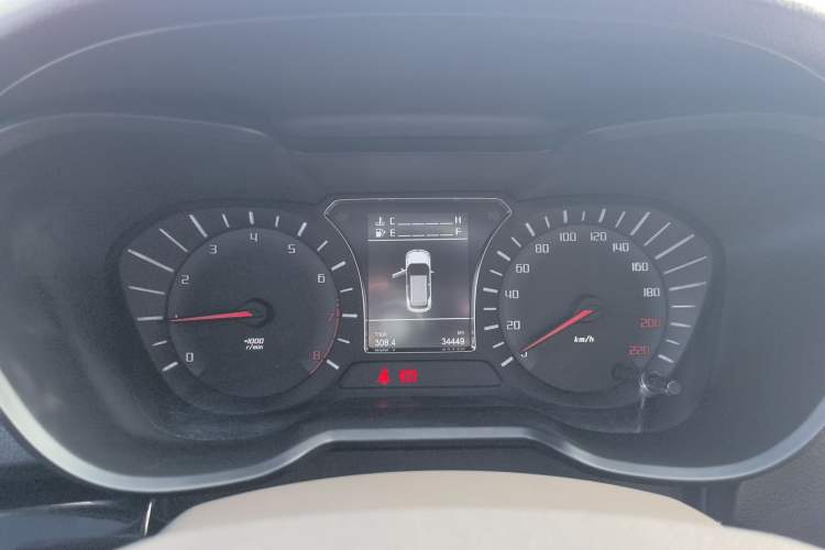 Used GAC Trumpchi GS4 2017 200T Manual Two-Wheel Drive Elite Edition Instrument Cluster