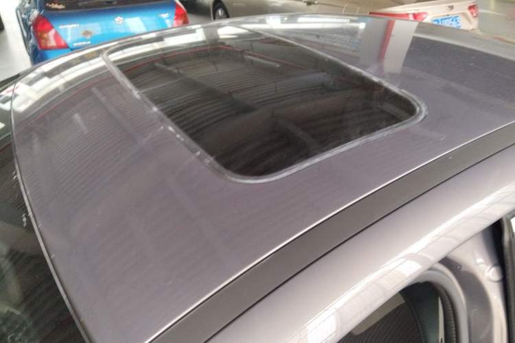 Used Ford Focus 2012 Sedan 1.6L Automatic Fashion Edition