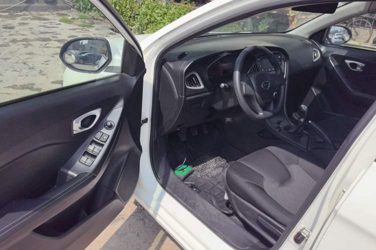 Used GAC Trumpchi GA3 2013 1.6L Manual Elite Edition Driver Seat