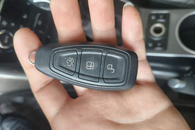 Used Ford Kuga 2015 1.5L GTDi Four-Wheel-Drive Elite Model