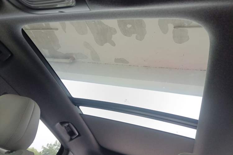 Used VOYAH FREE 2025 318 318 km Rear-Drive Touring Edition