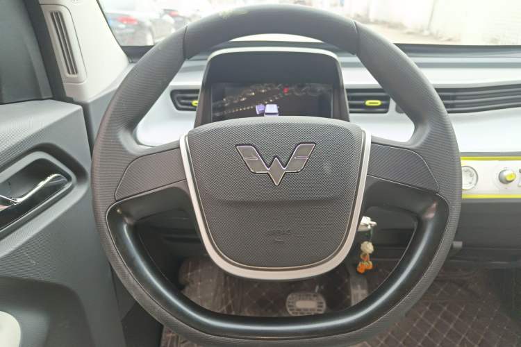 Used Wuling Hongguang MINIEV 2022 Macaron-Color Edition Lithium Iron Phosphate Steering Wheel