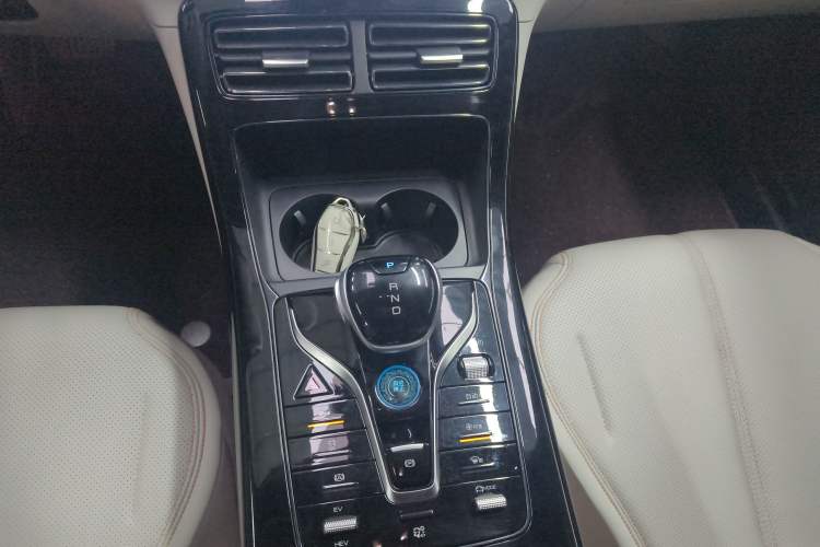 Used BYD Qin PLUS 2024 HONOR Edition DM-i 55KM Leading Model