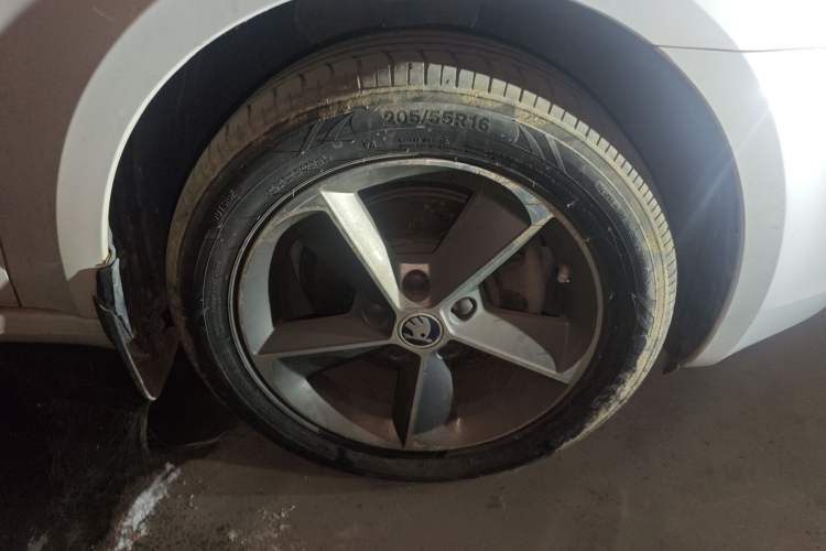 Used Skoda Octavia 2015 1.6L Automatic Yijie Edition
